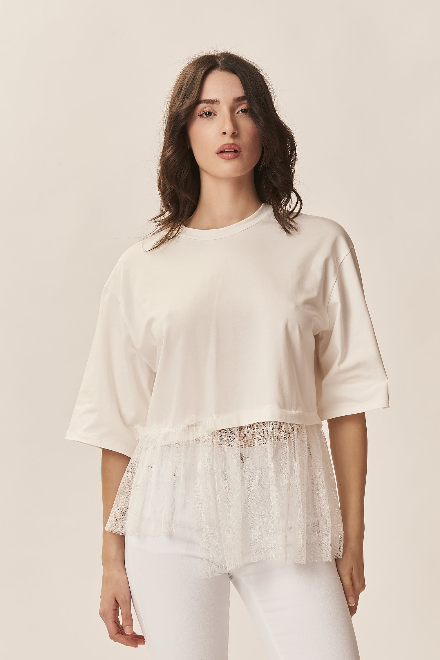 T-SHIRT WITH LACE |