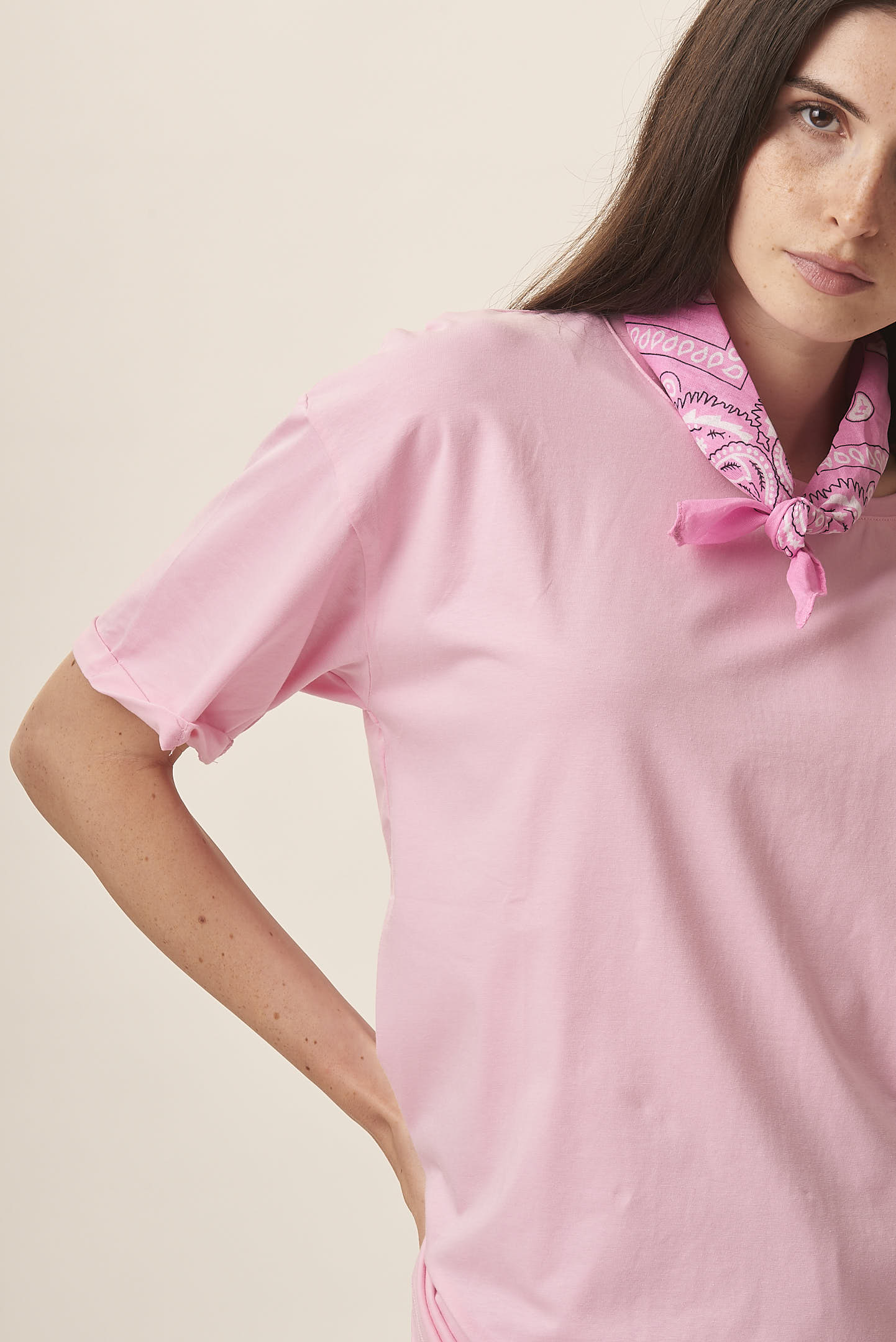 BASIC OVERSIZED T-SHIRT |