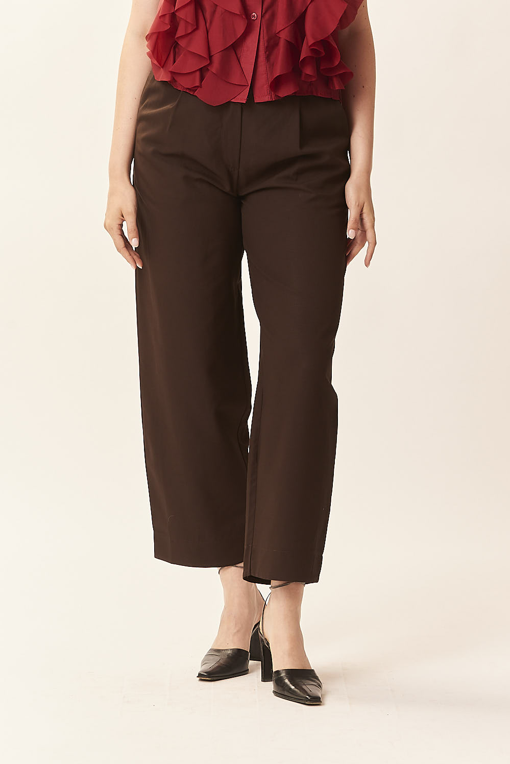 VISCOSE TROUSERS WITH PLEATS |