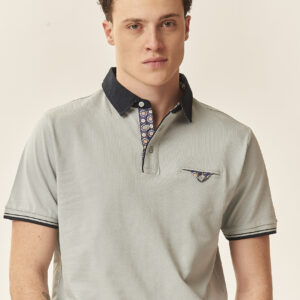 GU040-POLO-MM-TASCHINO-STAMPA-COLLO-GRIGIO-117-1 POLO TASCHINO CON STAMPA COLLO |