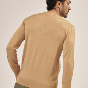 GU061-GIRO-ML-T.UNITA-SILK-BLEND-KAKI-277-4 BASIC SOLID COLOR SILK BLEND SWEATER |