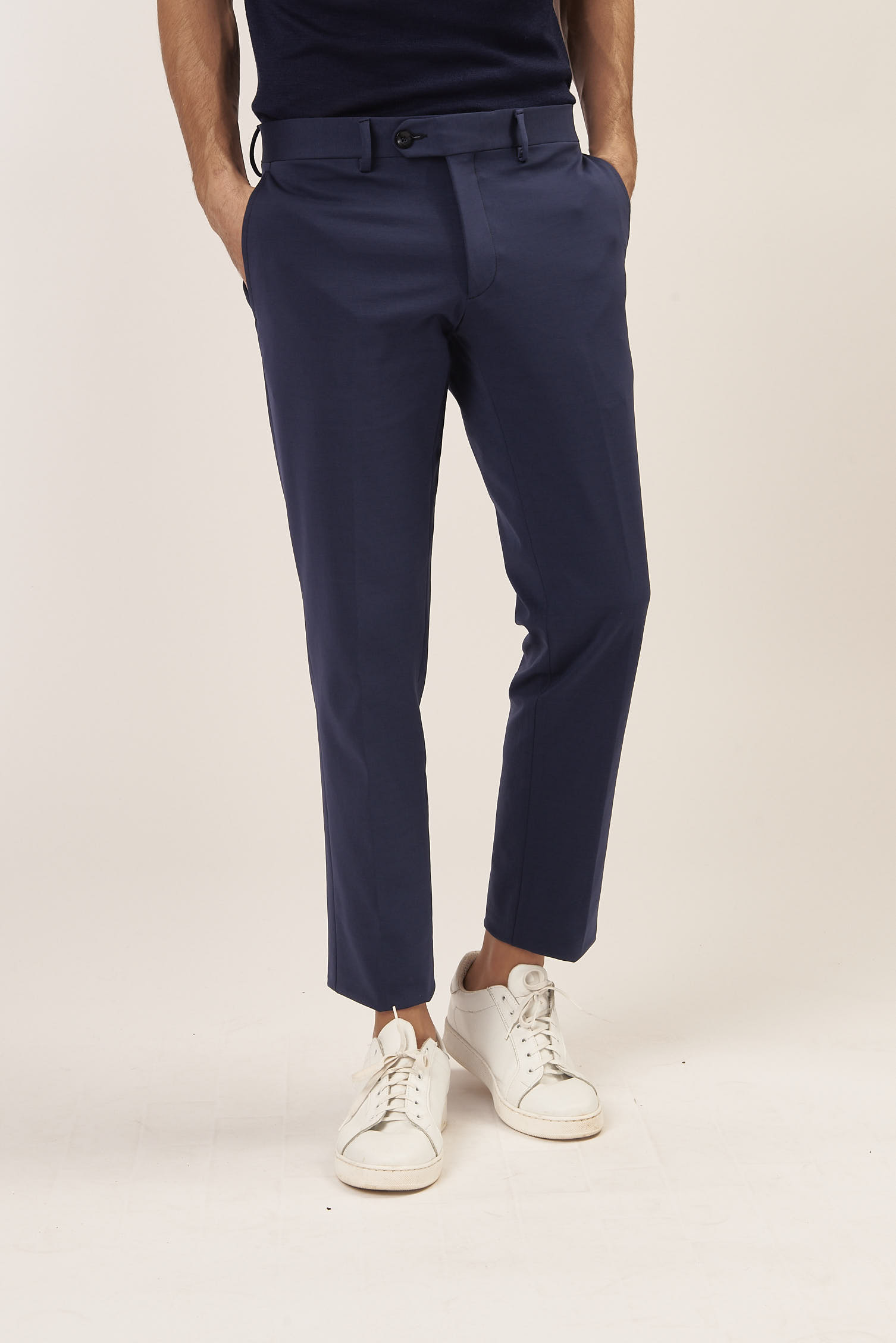 SLIM STRETCH FABRIC TROUSERS |