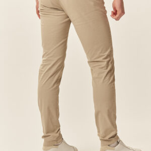 GU151-CHINO-GABARDINA-BASIC-SABBIA-915 CHINO TROUSERS |