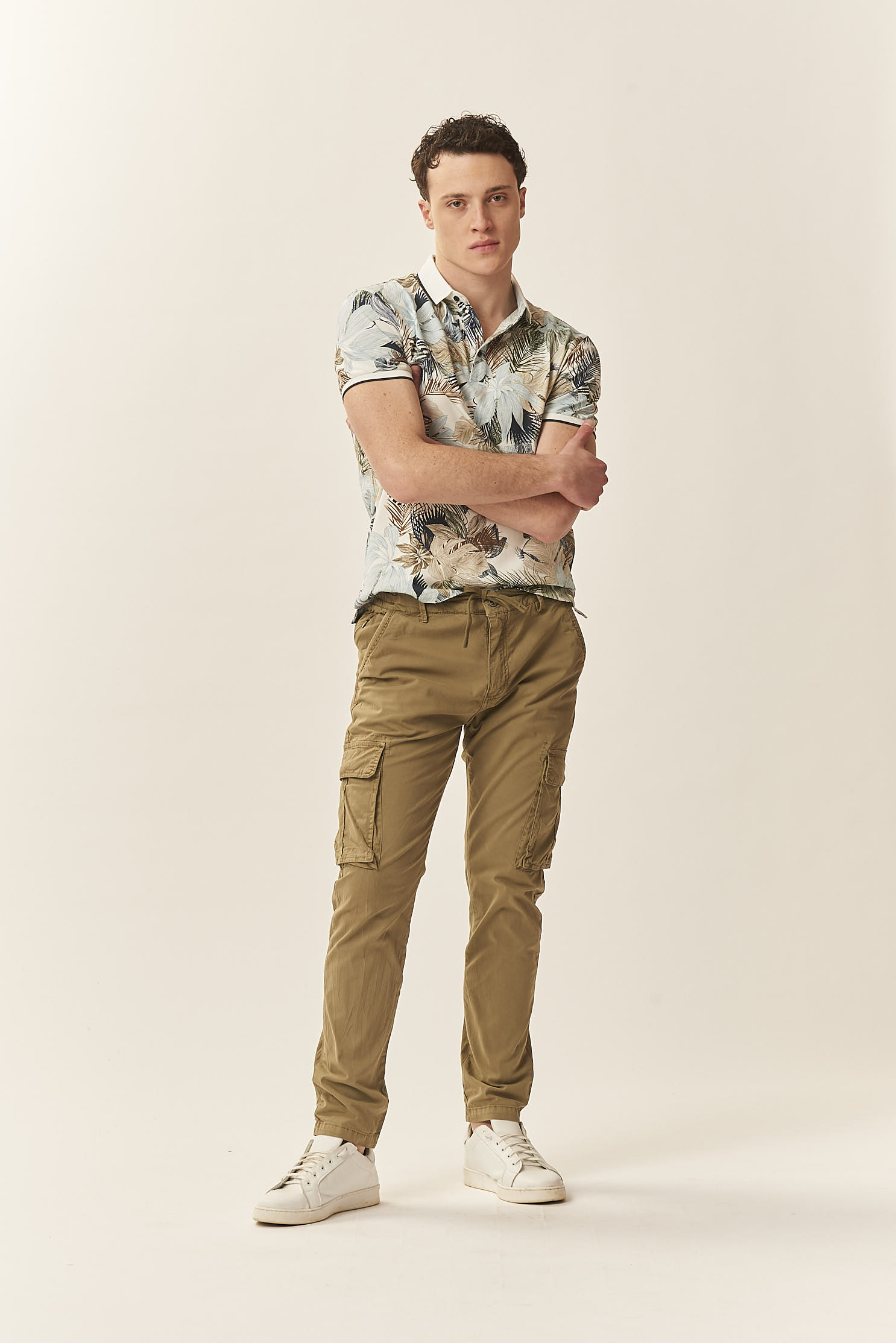 GU161-PANTALONE-CARGO-GABARDINA-KAKI-1067 PANTALONI CARGO IN COTONE |