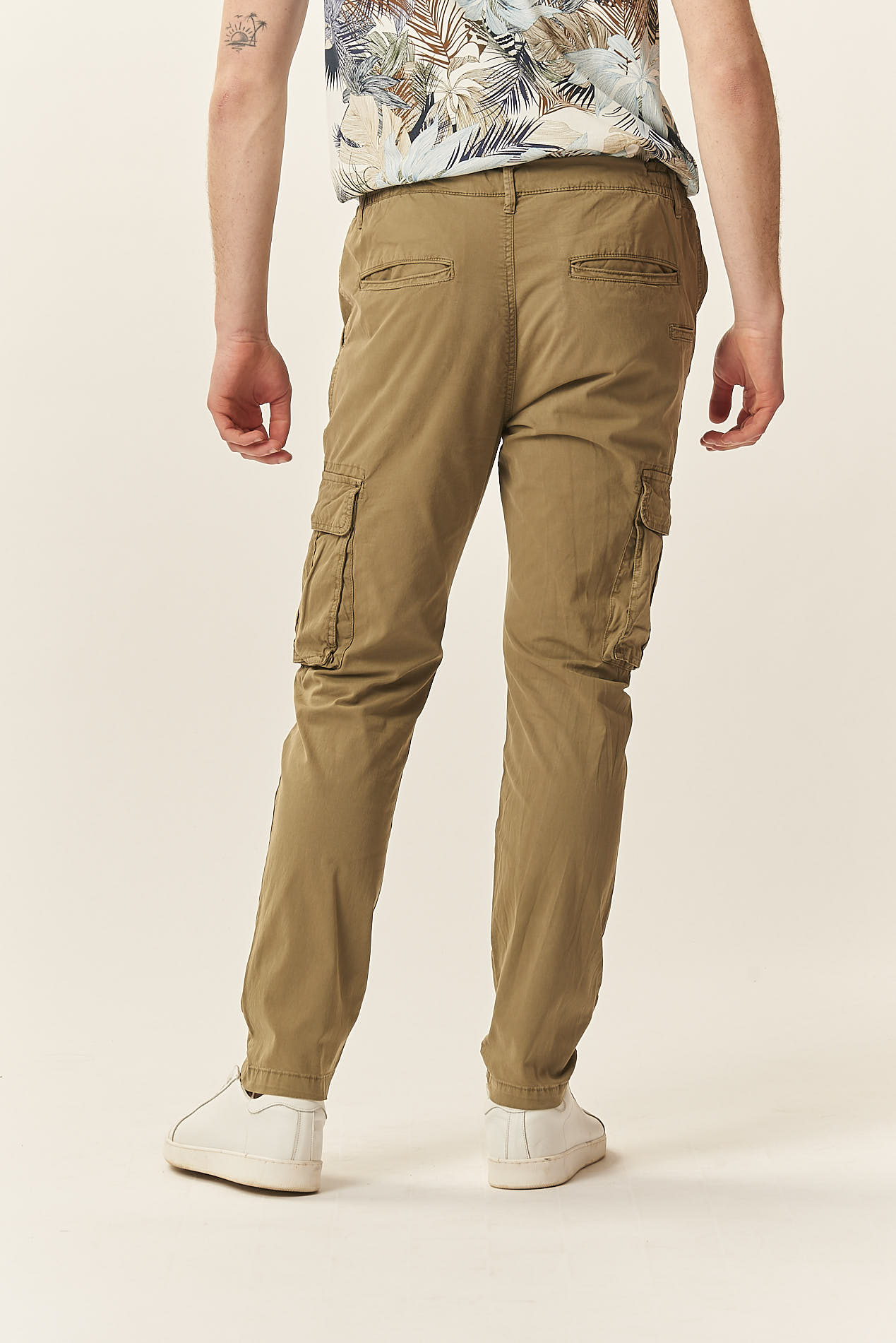 GU161-PANTALONE-CARGO-GABARDINA-KAKI-1078 COTTON CARGO PANTS |