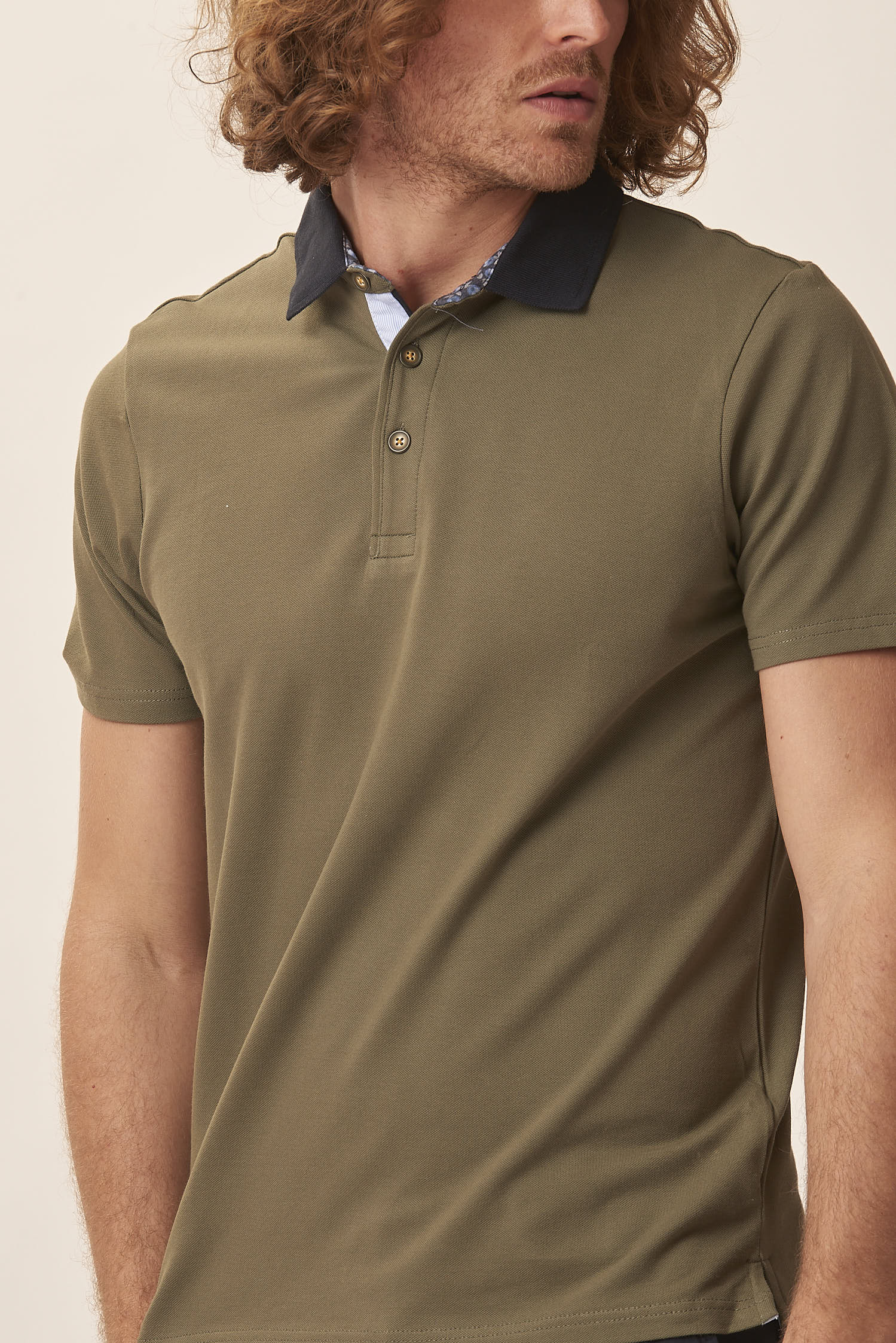 SOLID COLOR POLO SHIRT |