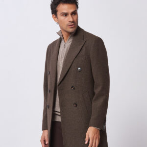 DOUBLE-BREASTED COAT |