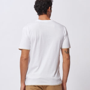 T-SHIRT WITH POCKET AND WRITING |