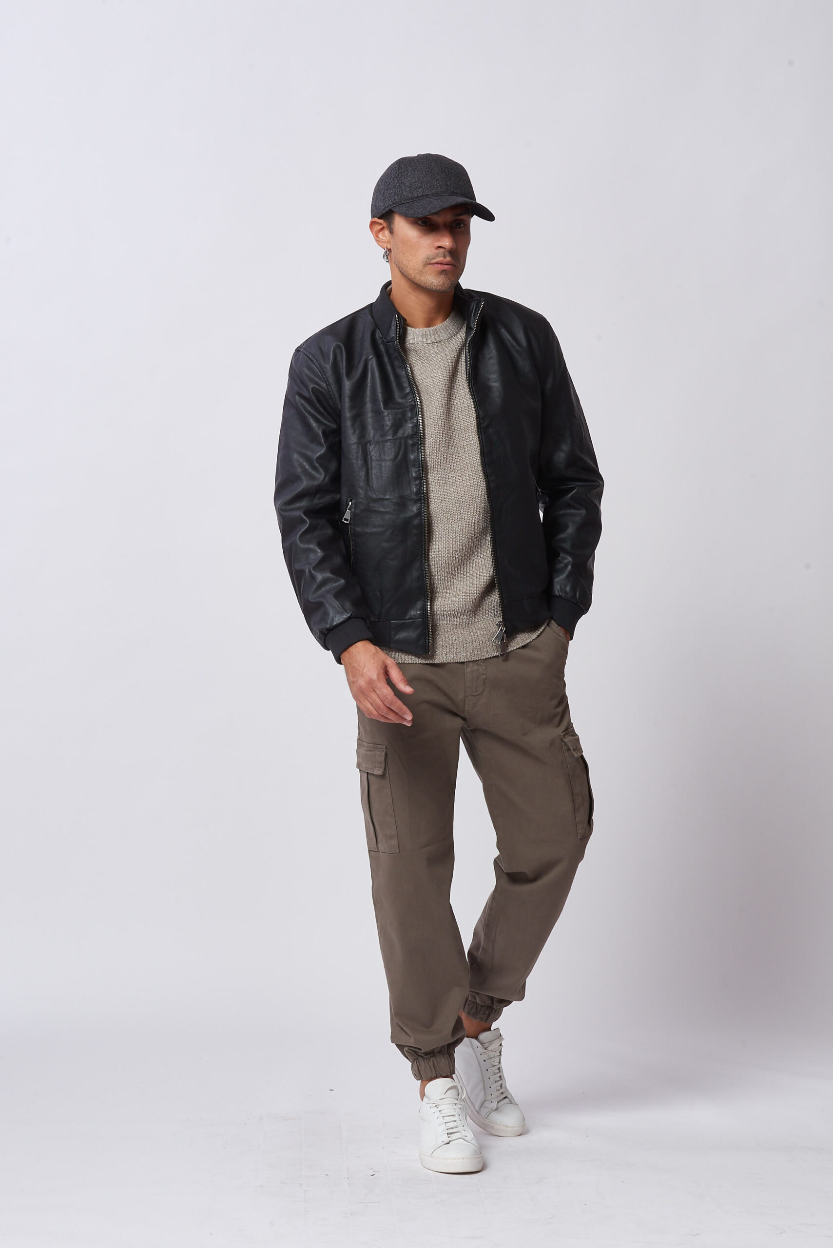 POCKETED TROUSERS WITH CUFF