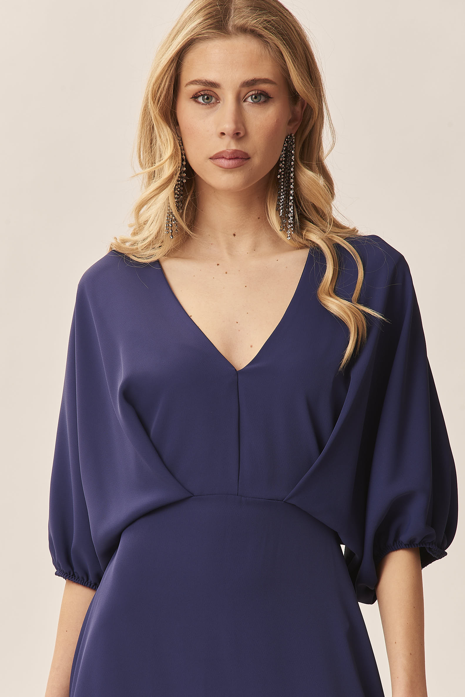 BALLOON SLEEVE DRESS V-NECK |