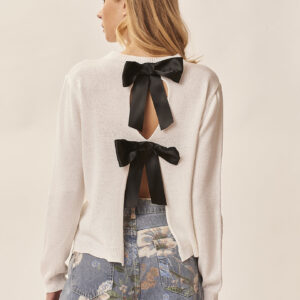 gd246-maglia-fiocchi-raso-su-schiena-bianco-6-1 SWEATER WITH SATIN BOWS |