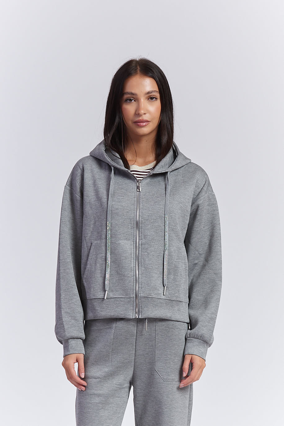 SWEATSHIRT WITH ZIP AND HOOD |