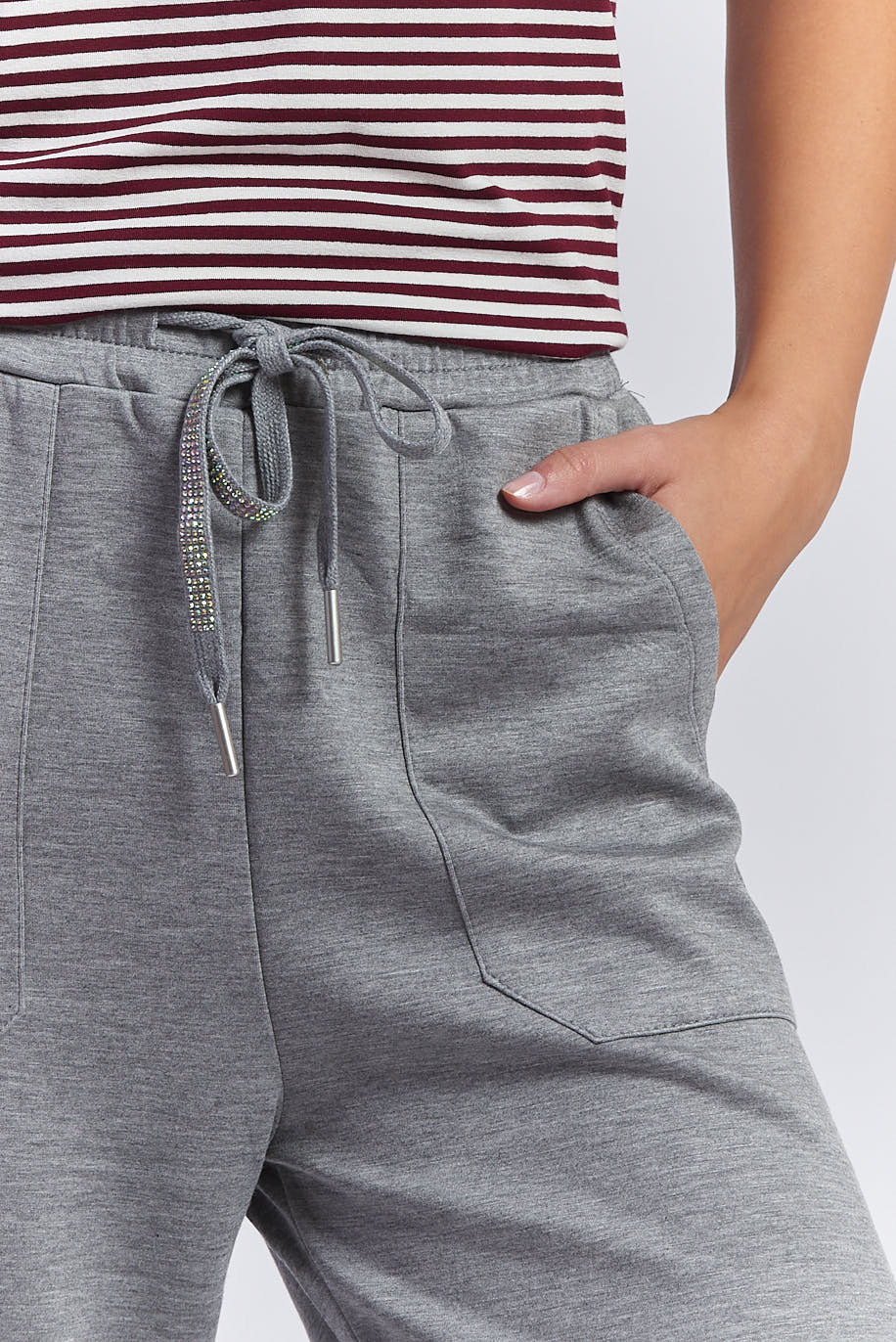 SWEATPANTS WITH POCKETS |