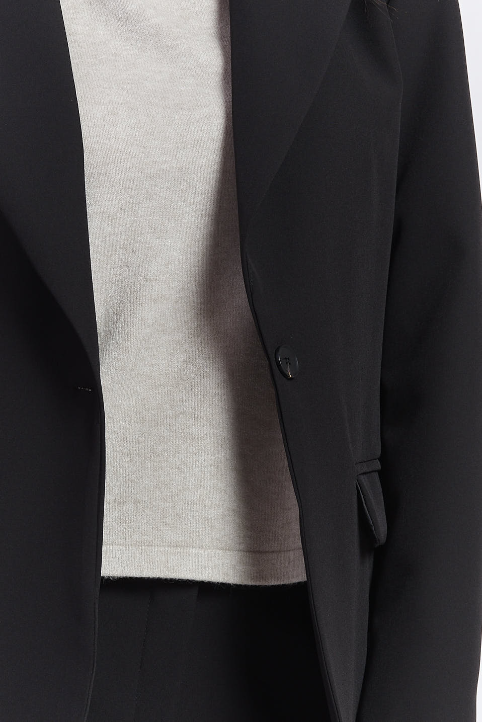 hd093_giacca-tessuto-tecnico_nero_2-7 TECHNICAL FABRIC JACKET |