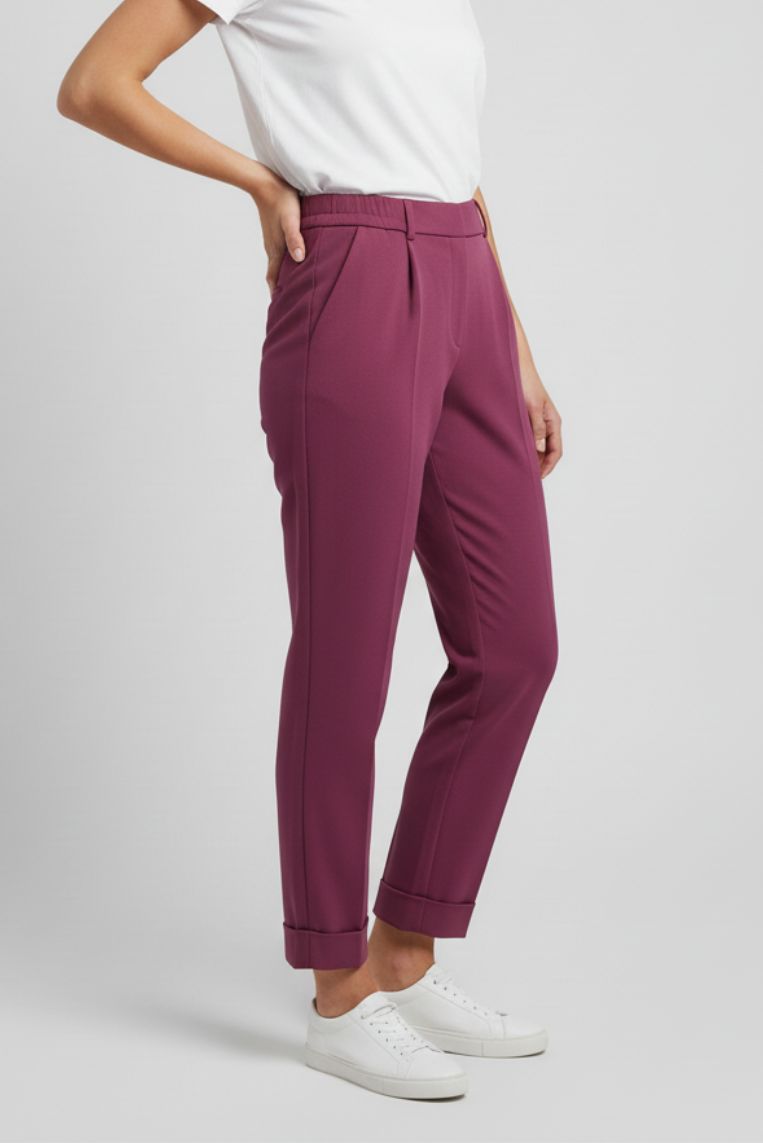 HOSE MIT MILANO-STICH UND BUNDFALTEN |
