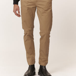 GU072-CHINO-GABARDINA-BASIC-KAKI-548-61 BASIC GABARDINE CHINOS |