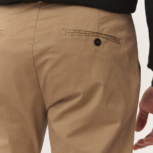 GU072-CHINO-GABARDINA-BASIC-KAKI-556-62 BASIC GABARDINE CHINOS |