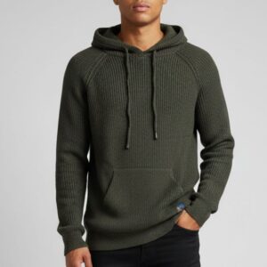 HU067-Pullover mit Military-Fleece-Effekt PULLOVER MIT KAPUZE UND KAPUZEN-EFFEKT |